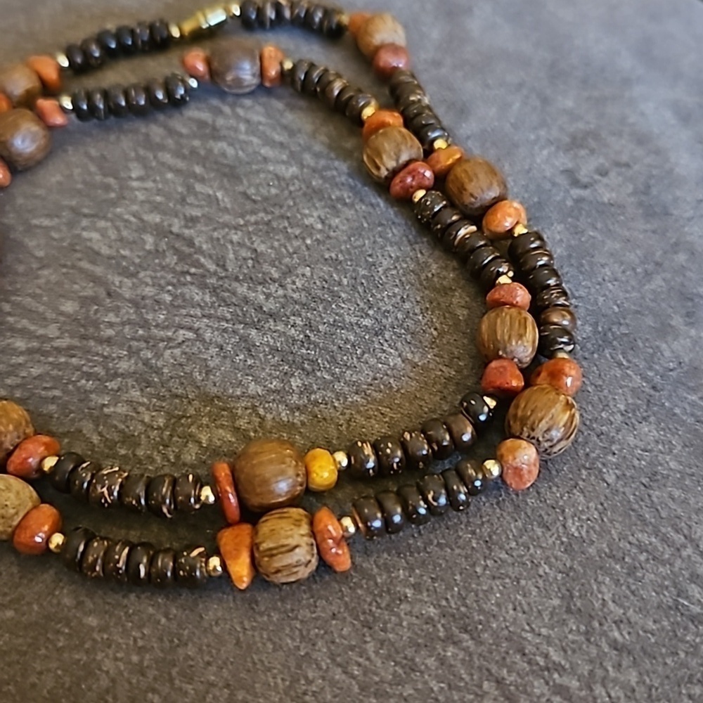 VTG 1970s Wood and Coconut Shell Gemstone Beaded Necklace - Picture 4 of 5